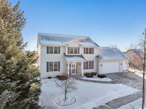 Exterior - 4317 E Appleseed Dr, Appleton, WI 54913 photo 8 of 8