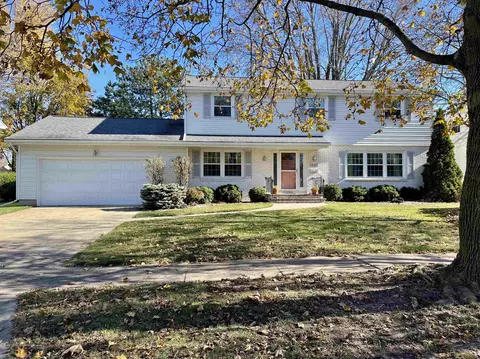 2608 Beechwood Ct, Appleton, WI 54911 photo 1