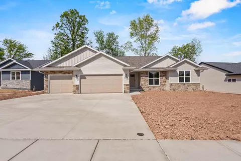 2564 Meyer Way, De Pere, WI 54115
