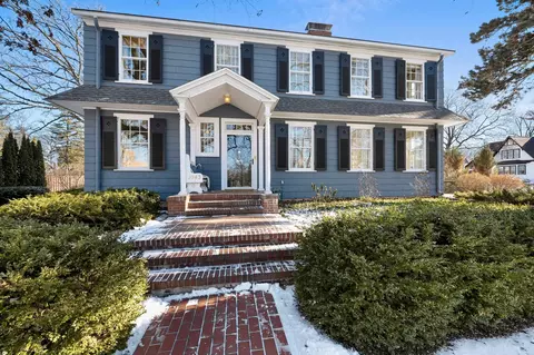 1043 S Quincy St, Green Bay, WI 54301