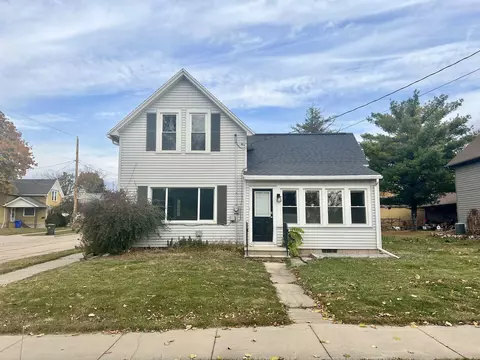 714 W Wisconsin Ave, Kaukauna, WI 54130