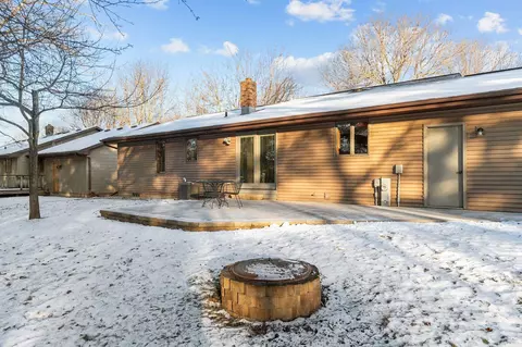 223 E Meadow Grove Blvd, Appleton, WI 54915 photo 5