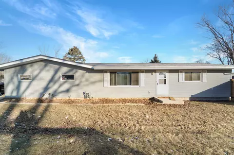 1606 Hoover St # B, New Holstein, WI 53061