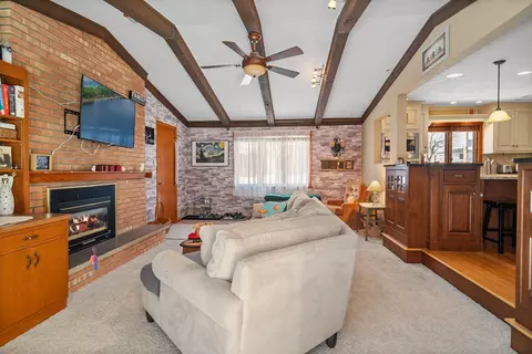 203 E Mcarthur St, Appleton, WI 54911 photo 8