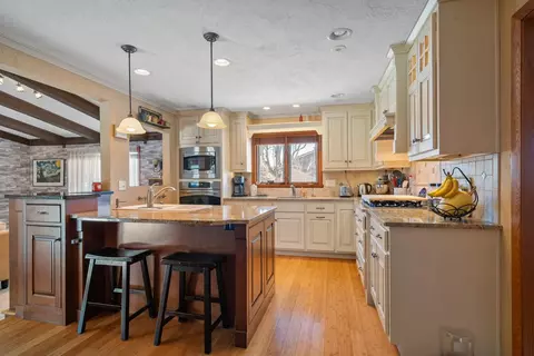203 E Mcarthur St, Appleton, WI 54911 photo 7