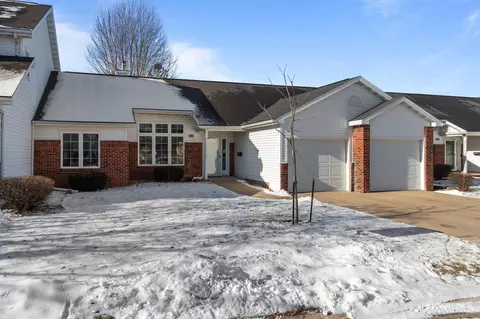 3301 N Mistwood Ln, Appleton, WI 54914
