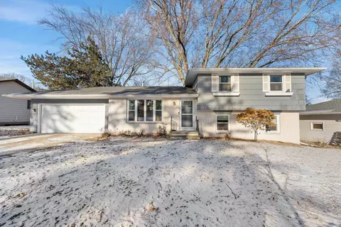 1110 Chantel St, Green Bay, WI 54304