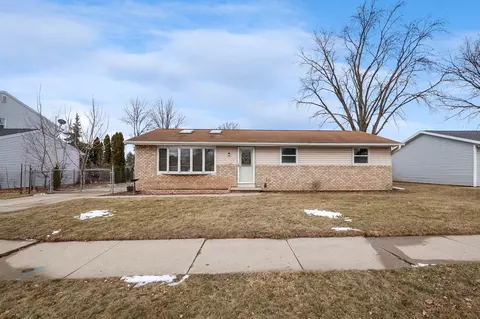 1714 Boland Rd, Green Bay, WI 54303