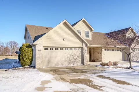 1681 W Main Cir #6, De Pere, WI 54115