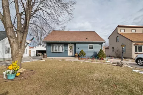 302 Coolidge St, Green Bay, WI 54301