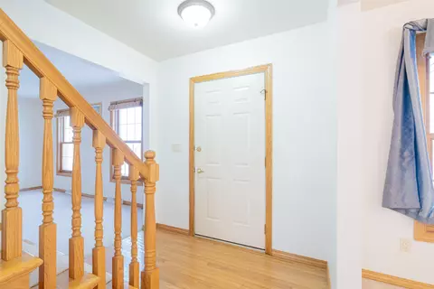 Entry Way - 5356 Pleasant Way, Appleton, WI 54913 photo 1 of 3