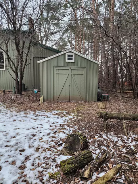 Exterior - 5001 N Lynndale Dr, Appleton, WI 54913 photo 3 of 3