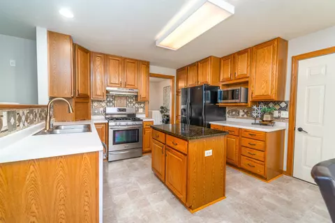 1708 Bayberry St, Appleton, WI 54915 photo 5