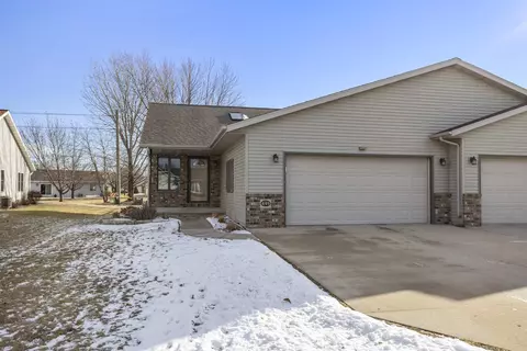 449 Greenbriar Ave, Fond Du Lac, WI 54935
