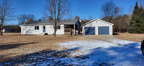 w6284 County Road H, Wild Rose, WI 54984