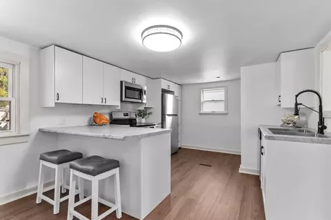 1026 W 8th St, Appleton, WI 54914 photo 4
