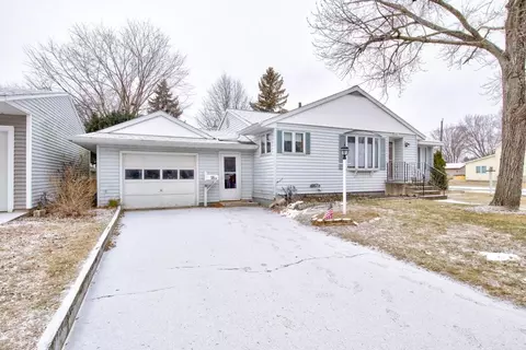 291 N Noquebay Ave, Peshtigo, WI 54157