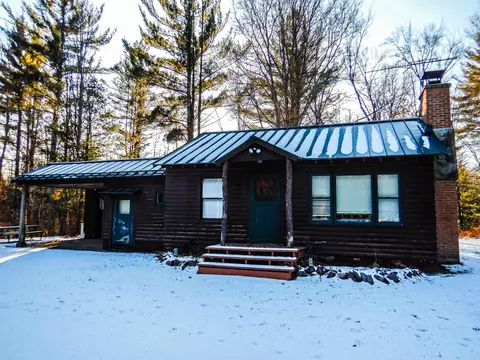 n10695 Murphy Road, Crivitz, WI 54114