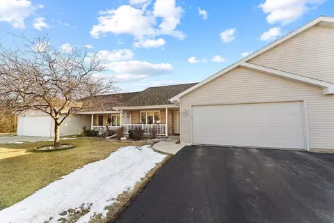2270 D Patriot Ln #D, Oshkosh, WI 54904