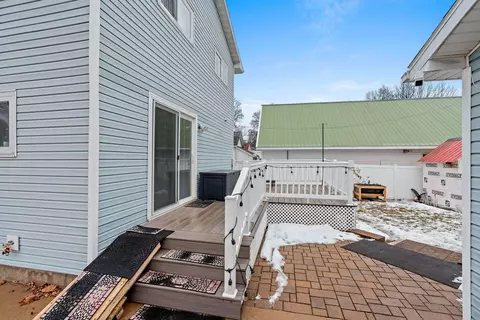 908 N Superior St, Appleton, WI 54911 photo 3