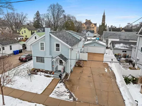 908 N Superior St, Appleton, WI 54911 photo 7