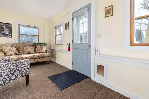 Entry Way - 208 E Commercial St, Appleton, WI 54911 photo 1 of 2