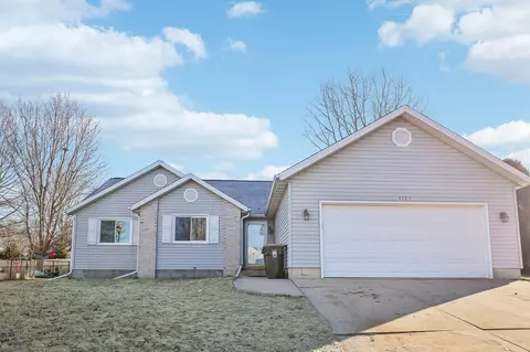 1131 Broadway Dr, Sun Prairie, WI 53590