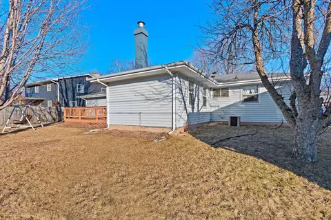 Exterior - 1621 N Douglas St, Appleton, WI 54914 photo 4 of 6