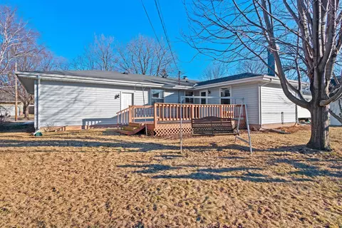 Exterior - 1621 N Douglas St, Appleton, WI 54914 photo 3 of 6