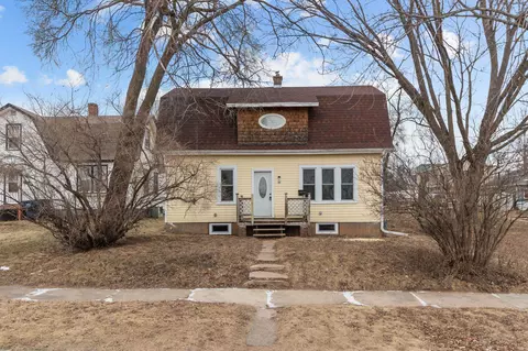 55 Wilson St, Clintonville, WI 54929