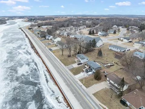 323 Washington St, Wrightstown, WI 54180 photo 9