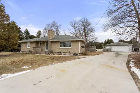 3065 E Newberry St, Appleton, WI 54915