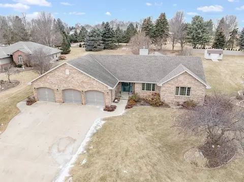 1620 Tiffany Ct, De Pere, WI 54115