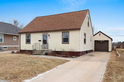 1012 Center St, Kewaunee, WI 54216