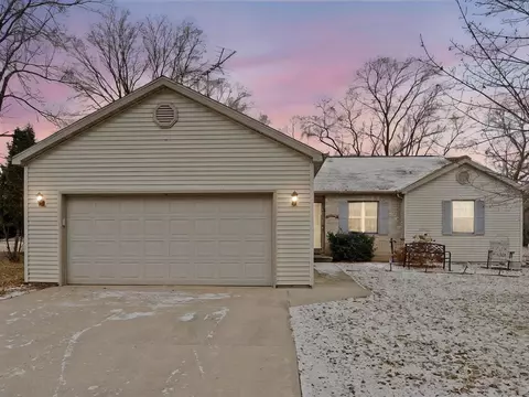 n9437 32nd Drive, Berlin, WI 54923