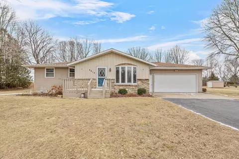 4919 Millwood Ct, Green Bay, WI 54313