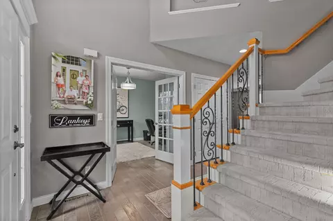 Entry Way - 511 E Quietwinds Way, Appleton, WI 54913 photo 2 of 5