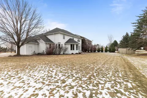 Exterior - 511 E Quietwinds Way, Appleton, WI 54913 photo 3 of 8