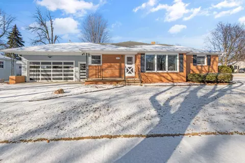 1444 Carroll Ave, Green Bay, WI 54304