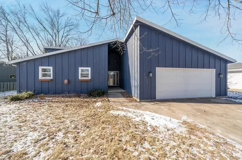 2809 S East St, Appleton, WI 54915