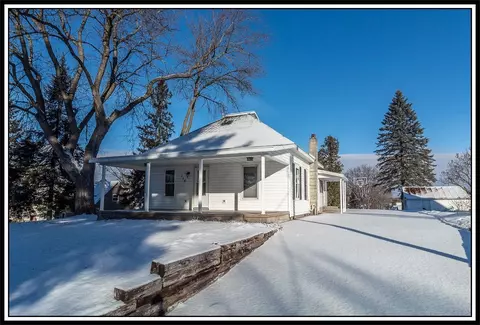 116 High St, Manawa, WI 54949