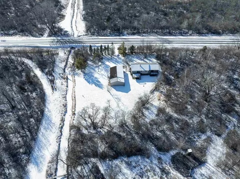 5700 N Lynndale Dr, Appleton, WI 54913 photo 9