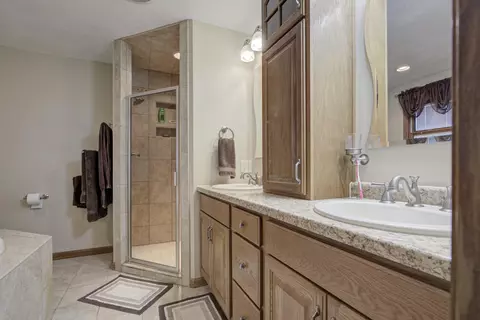 5700 N Lynndale Dr, Appleton, WI 54913 photo 27