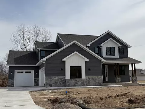 3993 Gladiator Ln, De Pere, WI 54115