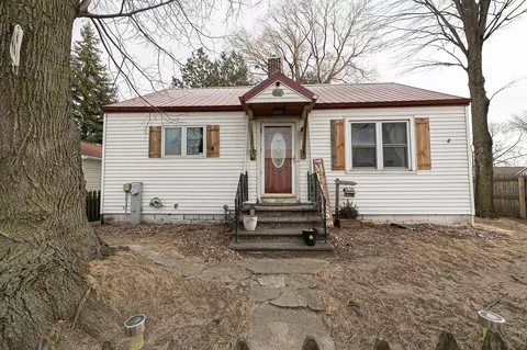 820 N Jackson St, Green Bay, WI 54302