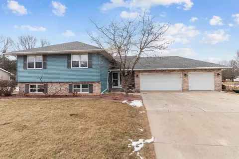 w2821 Crestwood Court, Appleton, WI 54915
