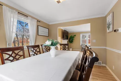 Dining - 1603 S Orchard Dr, Appleton, WI 54914 photo 2 of 2