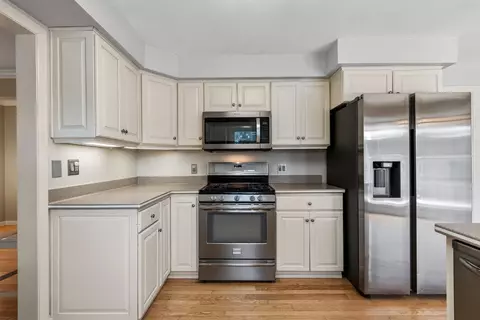 Kitchen - 1603 S Orchard Dr, Appleton, WI 54914 photo 4 of 6