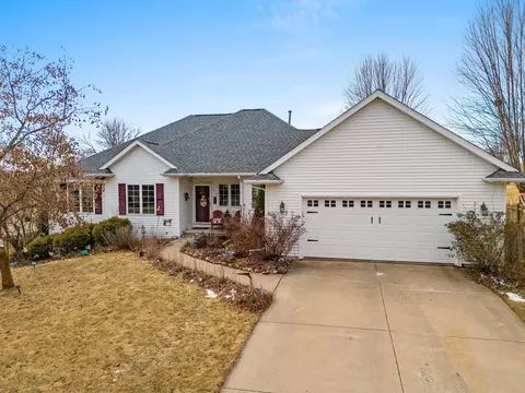 1770 Ledgeview Rd, De Pere, WI 54115