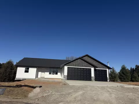 4920 Thornbury Ct, Winchester, WI 54947